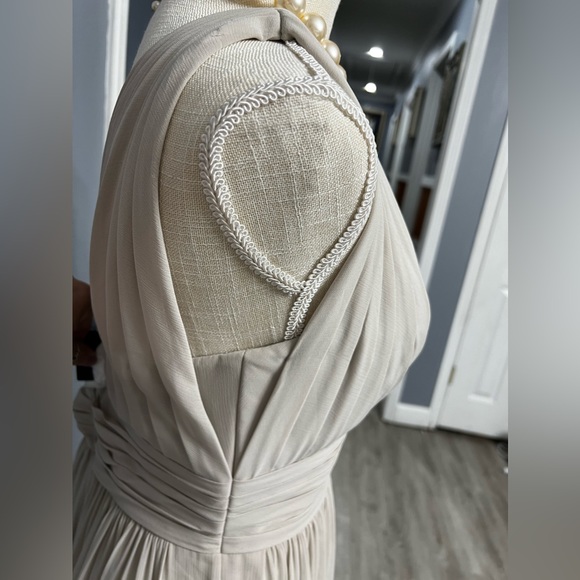 Watters and Watters Dress - Picture 4 of 12